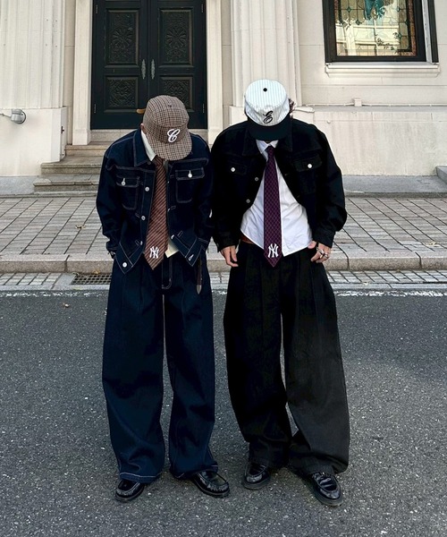 UNDERSTATEMENTs(アンダーステイトメント)の「【ユニセックス】2タックワイドカーブデニムパンツ(デニムパンツ・メンズ・インディゴブルー/ブラック・SMALL/MEDIUM/LARGE)」の8枚目の写真