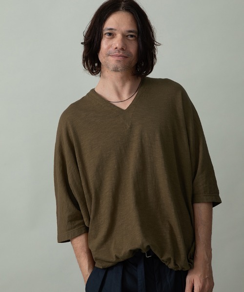 EGO TRIPPING（エゴトリッピング）の「mt10247- KITE V-NECK Ｖネックシャツ(666652)（Tシャツ/カットソー・メンズ・ブラック/ブラウン/キャメル/チャコール・48/46）」の6枚目の写真