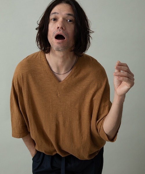 EGO TRIPPING（エゴトリッピング）の「mt10247- KITE V-NECK Ｖネックシャツ(666652)（Tシャツ/カットソー・メンズ・ブラック/ブラウン/キャメル/チャコール・48/46）」の7枚目の写真