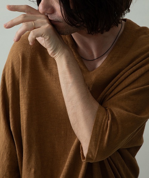 EGO TRIPPING（エゴトリッピング）の「mt10247- KITE V-NECK Ｖネックシャツ(666652)（Tシャツ/カットソー・メンズ・ブラック/ブラウン/キャメル/チャコール・48/46）」の8枚目の写真