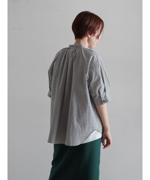 FIL DE FER(フィルデフェール)の「【予約】アソートミニチェック スタンドギャザーブラウス(シャツ/ブラウス・レディース・グレー/ブラウン・FREE)」の12枚目の写真