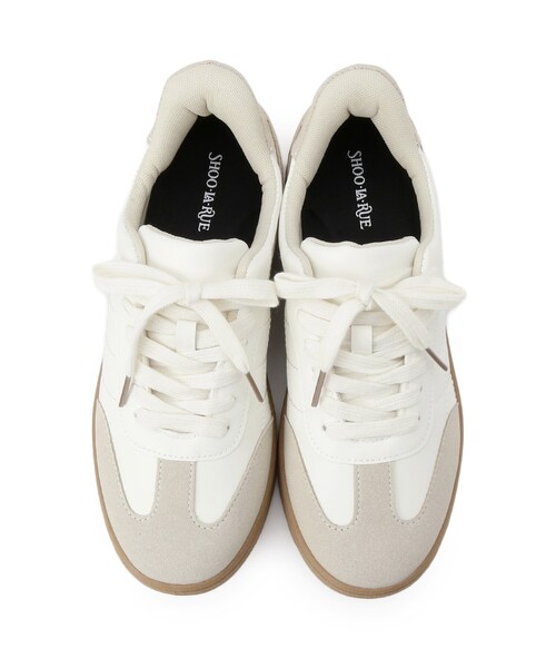 SHOO・LA・RUE（シューラルー）の「【シュッと履ける】シンプルスニーカー（スニーカー・レディース・シルバー/ブラック/アイボリー・45/35）」の8枚目の写真