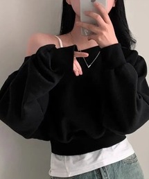 オフショルダースウェット