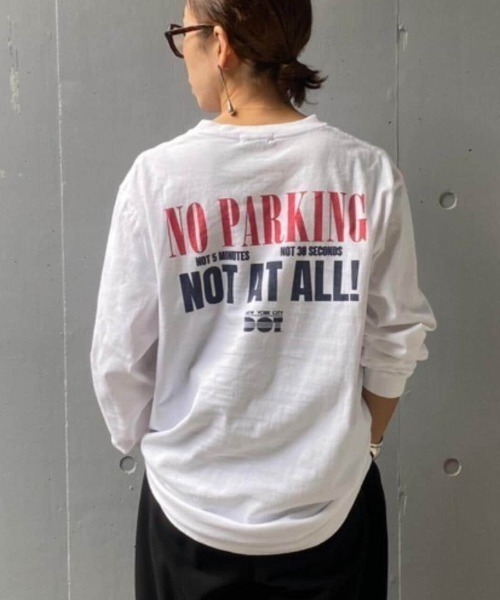 GOOD ROCK SPEED(グッドロックスピード)の「GOOD ROCK SPEED (グッドロックスピード) 【追加】NYCロングTシャツ/NO PARKING/UNISEX(Tシャツ/カットソー・レディース・ホワイト・L/M/XL)」の1枚目の写真