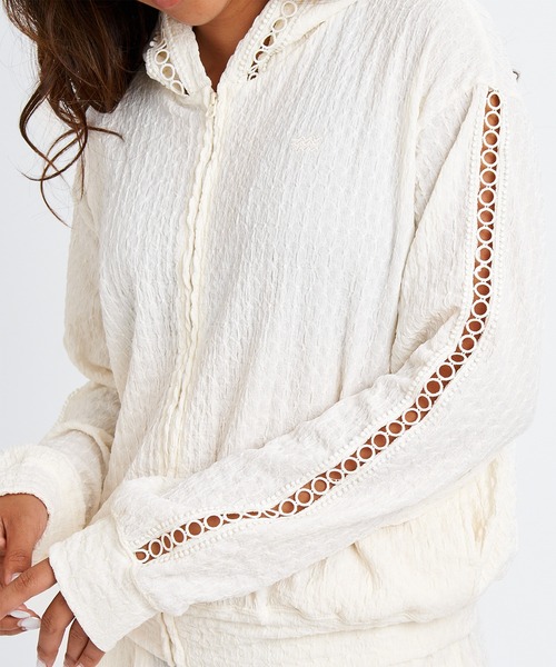 BILLABONG（ビラボン）の「BILLABONG/ビラボン ジップアップ パーカー UVカット 吸水速乾 塩素対応 BG013863 UT（パーカー・レディース・ホワイト/ブラック・M）」の6枚目の写真
