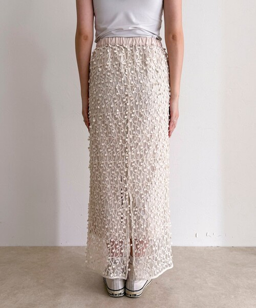 fredy emue(フレディエミュ)の「《セットアップ対応》フォーカスドット刺繍スカート(スカート・レディース・ブラック/オフホワイト・36/38)」の7枚目の写真