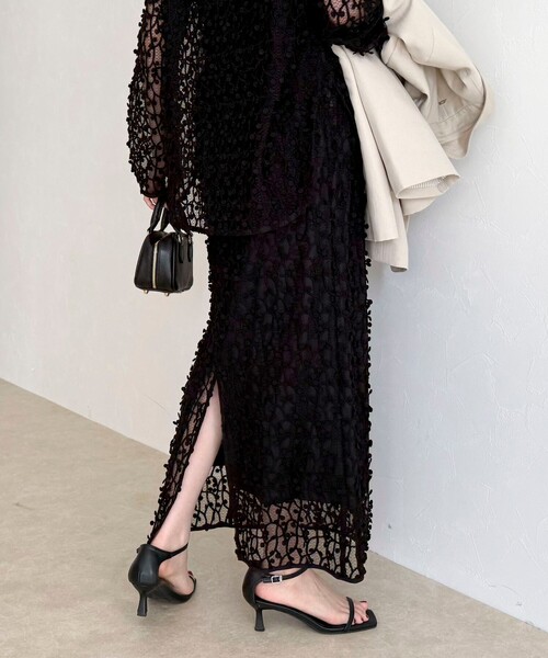 fredy emue(フレディエミュ)の「《セットアップ対応》フォーカスドット刺繍スカート(スカート・レディース・ブラック/オフホワイト・36/38)」の17枚目の写真