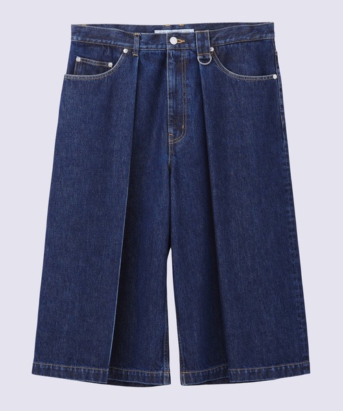 JOHN LAWRENCE SULLIVAN(ジョンローレンスサリバン)の「【JOHN LAWRENCE SULLIVAN】WASHED DENIM TUCKED WIDE SHORTS(その他パンツ・メンズ・ブラック/インディゴブルー・44/46)」の1枚目の写真