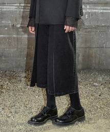 JOHN LAWRENCE SULLIVAN（ジョンローレンスサリバン）の「【JOHN LAWRENCE SULLIVAN】WASHED DENIM TUCKED WIDE SHORTS（その他パンツ）」