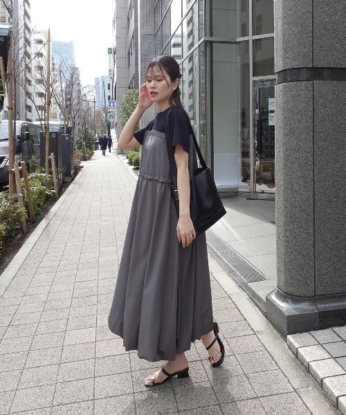 CORNERS(コーナーズ)の「半袖ドッキングバルーンワンピース(ワンピース・レディース・グレー/ダークカーキ/チャコールグレー/カーキ/ブラック・M)」の14枚目の写真