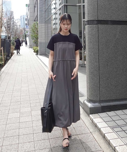 CORNERS(コーナーズ)の「半袖ドッキングバルーンワンピース(ワンピース・レディース・グレー/ダークカーキ/チャコールグレー/カーキ/ブラック・M)」の17枚目の写真