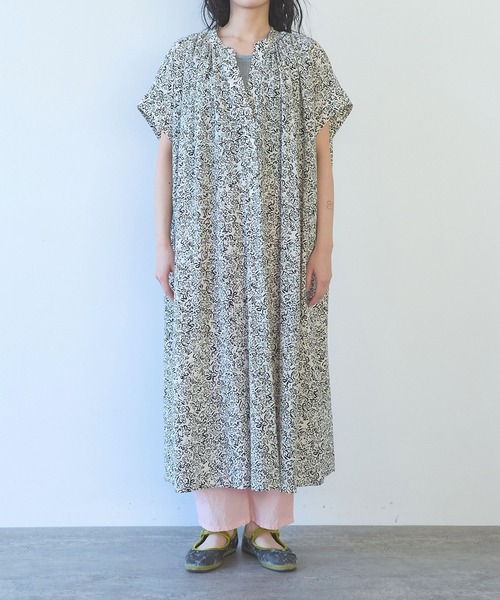 yuni（ユニ　）の「rayon cupla cotton flower print kaftan one-piece（ワンピース・レディース・アイボリー・FREE）」の8枚目の写真