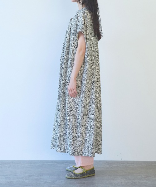 yuni（ユニ　）の「rayon cupla cotton flower print kaftan one-piece（ワンピース・レディース・アイボリー・FREE）」の9枚目の写真