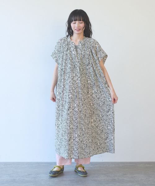 yuni（ユニ　）の「rayon cupla cotton flower print kaftan one-piece（ワンピース・レディース・アイボリー・FREE）」の5枚目の写真