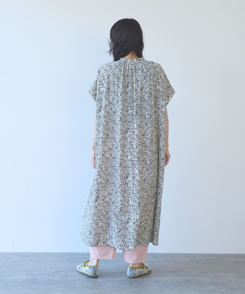yuni（ユニ　）の「rayon cupla cotton flower print kaftan one-piece（ワンピース・レディース・アイボリー・FREE）」の7枚目の写真