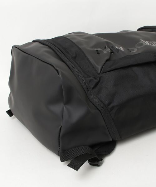NEW BALANCE(ニューバランス)の「トップローディングバックパック40L(バックパック/リュック・メンズ・ブラック・ONE SIZE)」の4枚目の写真