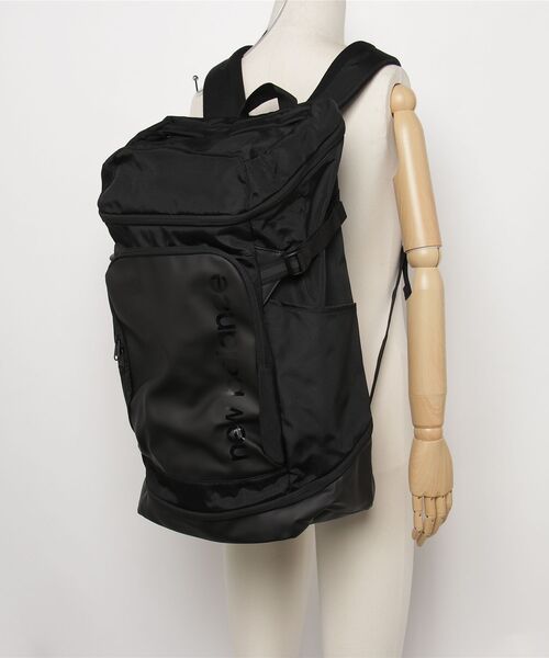 NEW BALANCE(ニューバランス)の「トップローディングバックパック40L(バックパック/リュック・メンズ・ブラック・ONE SIZE)」の2枚目の写真
