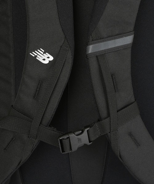 NEW BALANCE(ニューバランス)の「トップローディングバックパック40L(バックパック/リュック・メンズ・ブラック・ONE SIZE)」の7枚目の写真