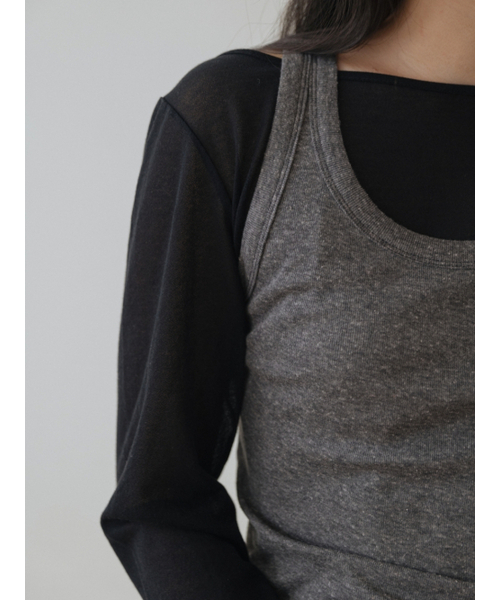 UNNOUT（アナウト）の「DELICATE SCOOP NECK SLEEVELESS SHIRT CHARCOAL（Tシャツ/カットソー・レディース・その他・ONE SIZE）」の3枚目の写真
