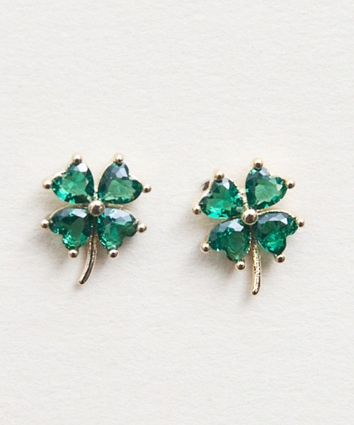 Zoule(ゾーラ)の「Zoule ゾーラ:FLOWER LETTER SERIES jewel flower letter3 花言葉 アジサイ クローバー ピアス(ピアス(両耳用)・レディース・パープル/グリーン・FREE)」の2枚目の写真