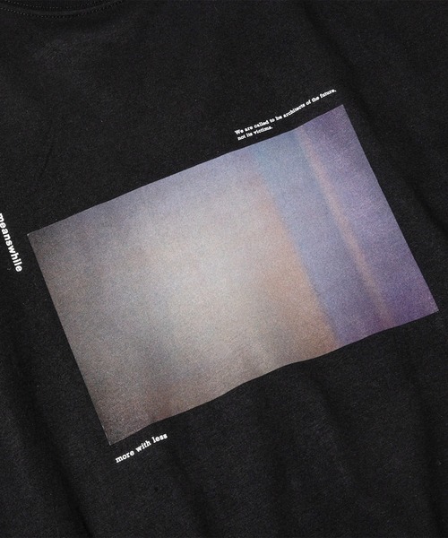 meanswhile(ミーンズワイル)の「Abstract Photograph Tee(Tシャツ/カットソー・メンズ・ブラック/ネイビー・1(S)/2(M)/3(L)/4(XL))」の8枚目の写真