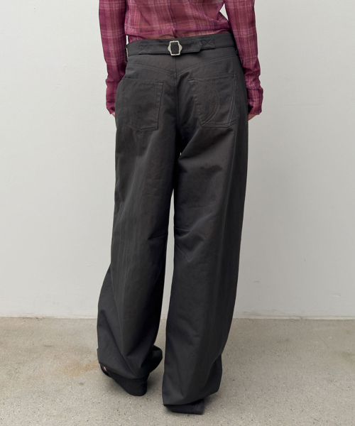 DIAGONAL（ダイアゴナル）の「CURVED STURDY TROUSERS (dark grey)（その他パンツ・レディース・その他・SMALL/MEDIUM）」の11枚目の写真