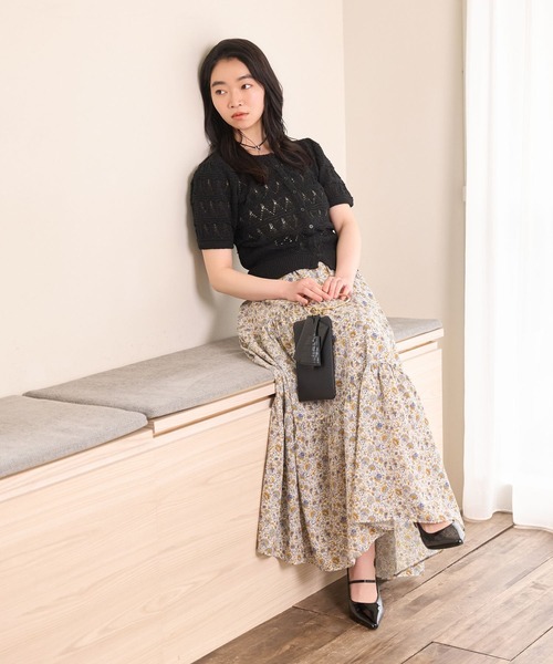 mysty woman（ミスティウーマン）の「透かし編みパフカーデ半袖　678694（カーディガン/ボレロ・レディース・ブラウン/ブラック/アイボリー・FREE）」の5枚目の写真