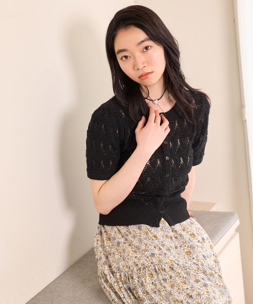 mysty woman（ミスティウーマン）の「透かし編みパフカーデ半袖　678694（カーディガン/ボレロ・レディース・ブラウン/ブラック/アイボリー・FREE）」の8枚目の写真
