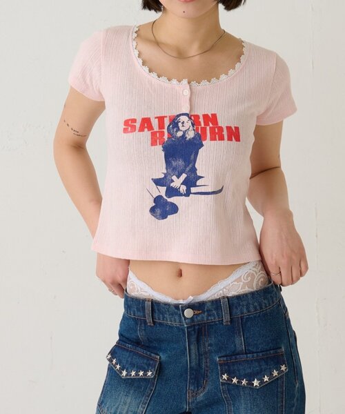 WHO'S WHO gallery（フーズフーギャラリー）の「シャーロットパターンメッシュS/Sトップス（Tシャツ/カットソー・レディース・オフホワイト/イエロー/ピンク/サックスブルー/ブラック・FREE）」の5枚目の写真