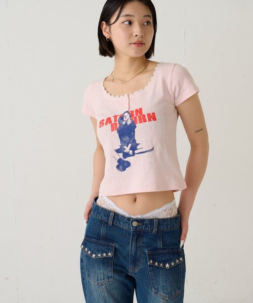 WHO'S WHO gallery（フーズフーギャラリー）の「シャーロットパターンメッシュS/Sトップス（Tシャツ/カットソー・レディース・オフホワイト/イエロー/ピンク/サックスブルー/ブラック・FREE）」の17枚目の写真