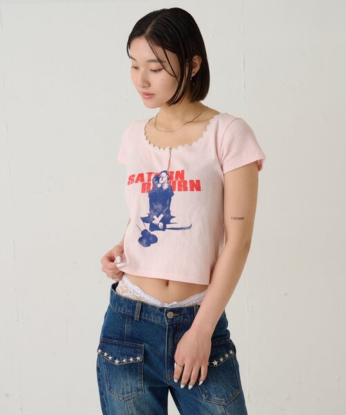 WHO'S WHO gallery（フーズフーギャラリー）の「シャーロットパターンメッシュS/Sトップス（Tシャツ/カットソー・レディース・オフホワイト/イエロー/ピンク/サックスブルー/ブラック・FREE）」の18枚目の写真