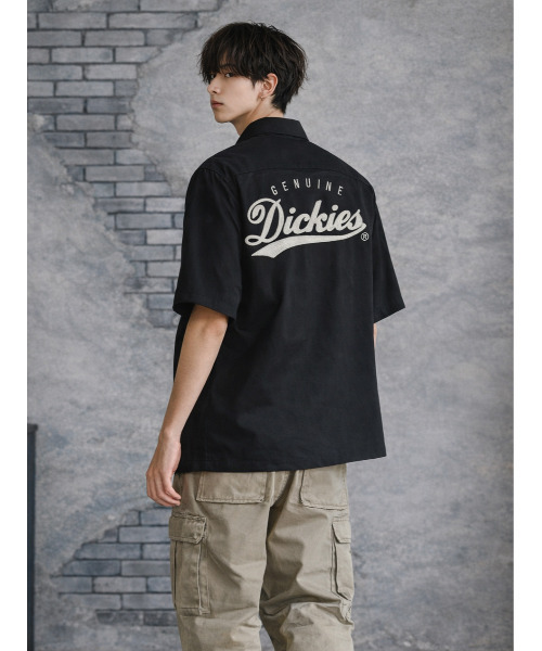 Dickies（ディッキーズ）の「【neos】GENUINE DICKIES ジェニュイン ディッキーズ ツイル オープンカラー 半袖 ワークシャツ バック刺繍 ビッグロゴ ルーズシルエット メンズ（シャツ/ブラウス・メンズ・チャコールグレー/ブラック/カーキ/ベージュ・MEDIUM/LARGE/X-LARGE）」の8枚目の写真