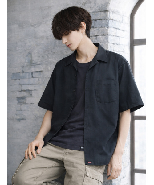 Dickies（ディッキーズ）の「【neos】GENUINE DICKIES ジェニュイン ディッキーズ ツイル オープンカラー 半袖 ワークシャツ バック刺繍 ビッグロゴ ルーズシルエット メンズ（シャツ/ブラウス・メンズ・チャコールグレー/ブラック/カーキ/ベージュ・MEDIUM/LARGE/X-LARGE）」の6枚目の写真
