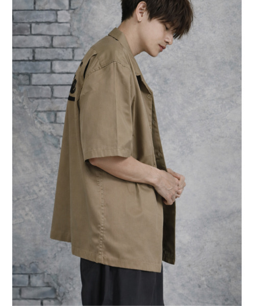 Dickies（ディッキーズ）の「【neos】GENUINE DICKIES ジェニュイン ディッキーズ ツイル オープンカラー 半袖 ワークシャツ バック刺繍 ビッグロゴ ルーズシルエット メンズ（シャツ/ブラウス・メンズ・チャコールグレー/ブラック/カーキ/ベージュ・MEDIUM/LARGE/X-LARGE）」の19枚目の写真