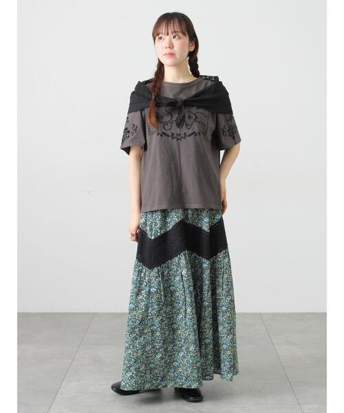 Samansa Mos2（サマンサ モスモス）の「三角ストール付カットワーク刺繍Tシャツ（Tシャツ/カットソー・レディース・グレー/オフホワイト/チャコールグレー・F）」の10枚目の写真