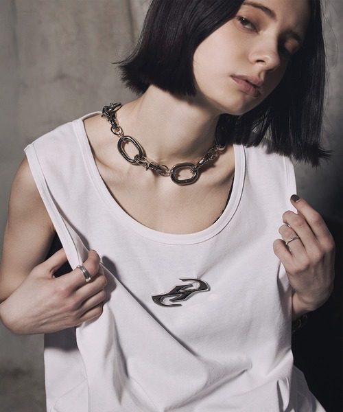 ERAR(エラー)の「【ERAR】ハイダメージ加工/メタルプレート無地レイヤードタンクトップ(タンクトップ・メンズ・ブラック系1/ホワイト系2/ホワイト系1/ブラック系2・XL/L/M/S)」の9枚目の写真