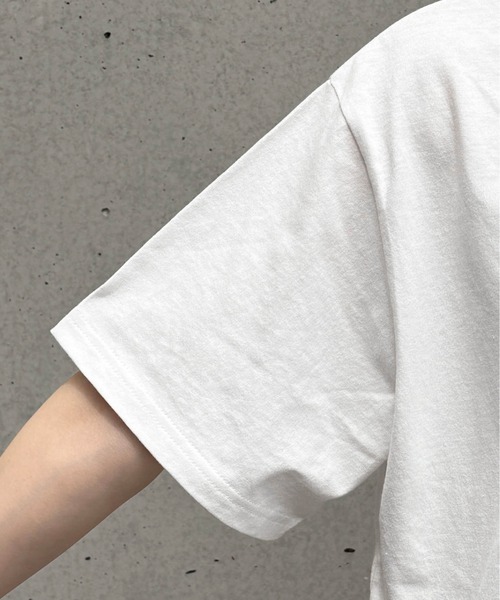 tiptop(ティップトップ)の「チョーカー付きワンショルBIGTシャツ(Tシャツ/カットソー・レディース・ブラック/オフホワイト/チャコールグレー/ホワイト系その他・FREE)」の15枚目の写真
