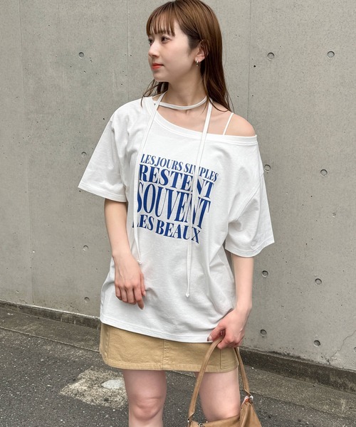 tiptop(ティップトップ)の「チョーカー付きワンショルBIGTシャツ(Tシャツ/カットソー・レディース・ブラック/オフホワイト/チャコールグレー/ホワイト系その他・FREE)」の6枚目の写真
