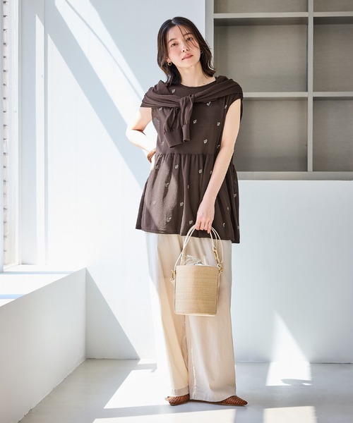 ROPE' PICNIC(ロペピクニック)の「【ちゃんと+かわいい保証】シャーベットニット 刺繍シアーペプラムニット/UVケア・接触冷感(ニット/セーター・レディース・ダークブラウン/ブラック/ブルー系その他4・FREE)」の22枚目の写真