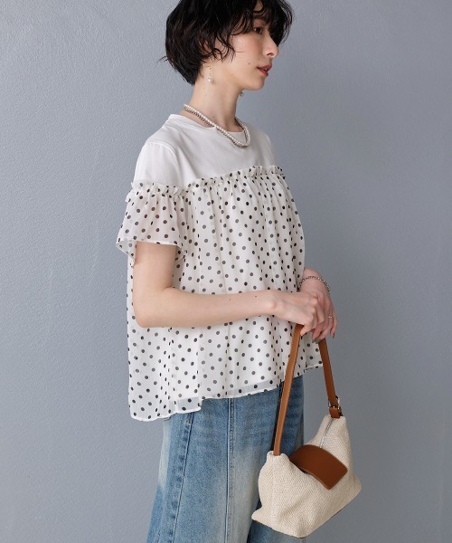 Rejoule（リジュール）の「異素材切り替え シアードットフリルトップス（Tシャツ/カットソー・レディース・ブラック/ホワイト・FREE）」の4枚目の写真