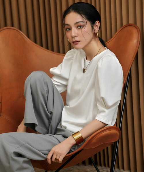 ELFRANK(エルフランク)の「ダンボールタックスリーブ半袖カットソー 洗える(Tシャツ/カットソー・レディース・ブラック/オフホワイト/イエロー・M/L)」の20枚目の写真