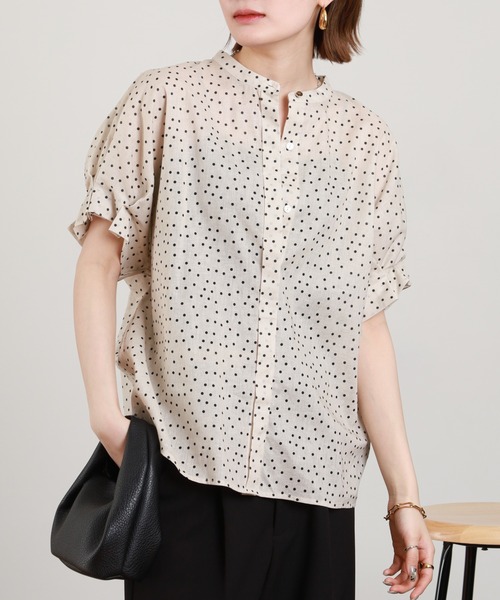 Anna Nicola(アンナニコラ)の「Anna Nicola 麻混ドットプリントタック袖ブラウス 半袖(シャツ/ブラウス・レディース・ブラック/ベージュ・38)」の13枚目の写真