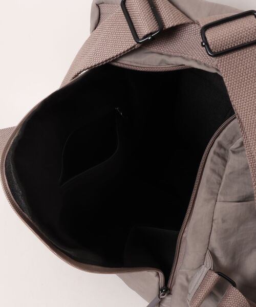 aimoha(アイモハ)の「2WAYナイロン軽量バックパック / リュックサック(バックパック/リュック・レディース・ブラック/グレー/カーキ・FREE)」の6枚目の写真