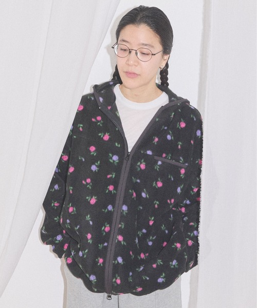 fig London(フィグロンドン)の「Rosie zip blouson(ブルゾン・レディース・ブラック/ブルー・FREE)」の22枚目の写真