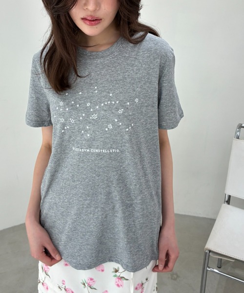 FUULLY STUDIO(フーリィーステューディオ)の「スタープリントTEE(Tシャツ/カットソー・レディース・ホワイト/グレー・FREE)」の4枚目の写真