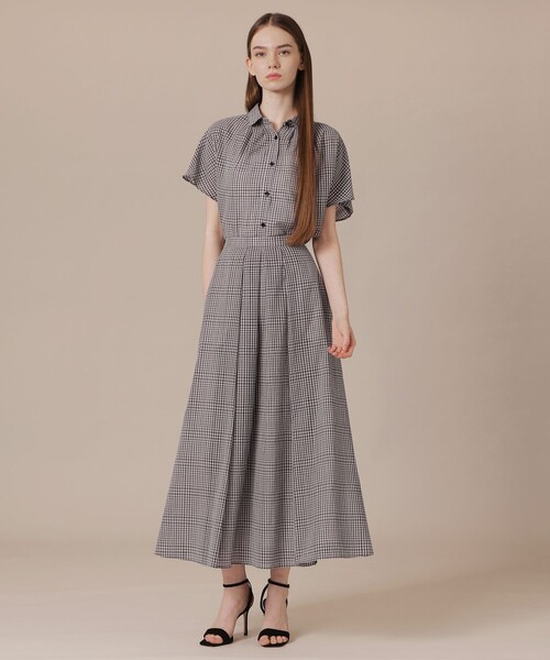 MACKINTOSH LONDON（マッキントッシュ ロンドン）の「【婦人画報6月号掲載】ハイツイストワッシャーブラウス（シャツ/ブラウス・レディース・グリーン/ベージュ/ブラック・38）」の4枚目の写真