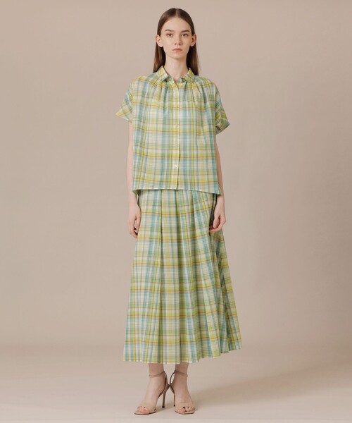 MACKINTOSH LONDON（マッキントッシュ ロンドン）の「【婦人画報6月号掲載】ハイツイストワッシャーブラウス（シャツ/ブラウス・レディース・グリーン/ベージュ/ブラック・38）」の6枚目の写真