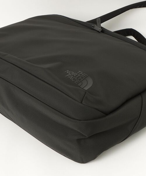THE NORTH FACE（ザノースフェイス）の「ザ ノース フェイス THE NORTH FACE Shuttle Tote シャトルトート（トートバッグ・メンズ・その他・ONE SIZE）」の3枚目の写真