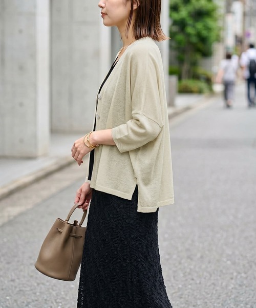 STYLE DELI(スタイルデリ)の「【LUXE】2ボタンゆったり7分袖カーディガンB(カーディガン/ボレロ・レディース・イエロー/ホワイト/ブルー/ブラック・FREE)」の6枚目の写真