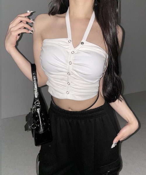 me+em select(ミームセレクト)の「【 2color 】ホルターネックスナップボタンギャザーベアトップ / halter neck snap button gathered bare top(チューブトップ・レディース・ホワイト/ブラック・FREE)」の20枚目の写真